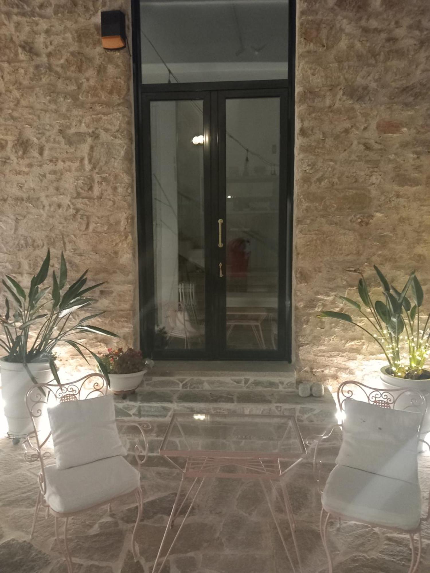 Stoa House Airport Apartment Коропион Екстериор снимка
