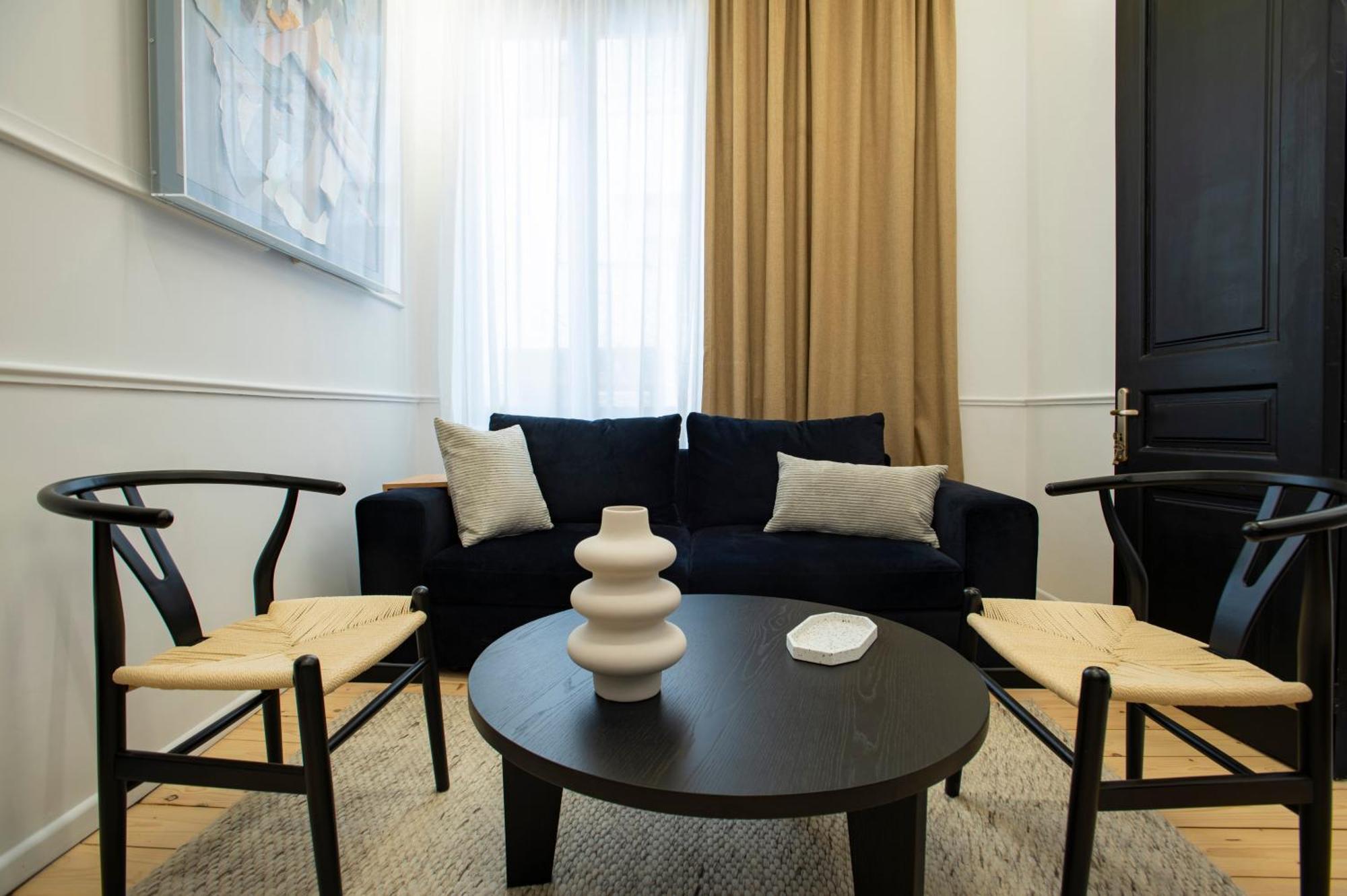 Stoa House Airport Apartment Коропион Екстериор снимка